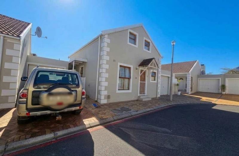 3 Bedroom Property for Sale in Somerset Ridge Western Cape